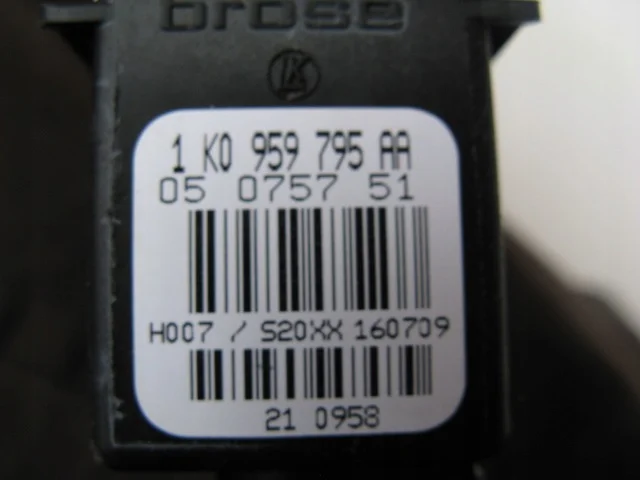 Fenstermotor Rechts Hinten VW Tiguan I 5N image 3