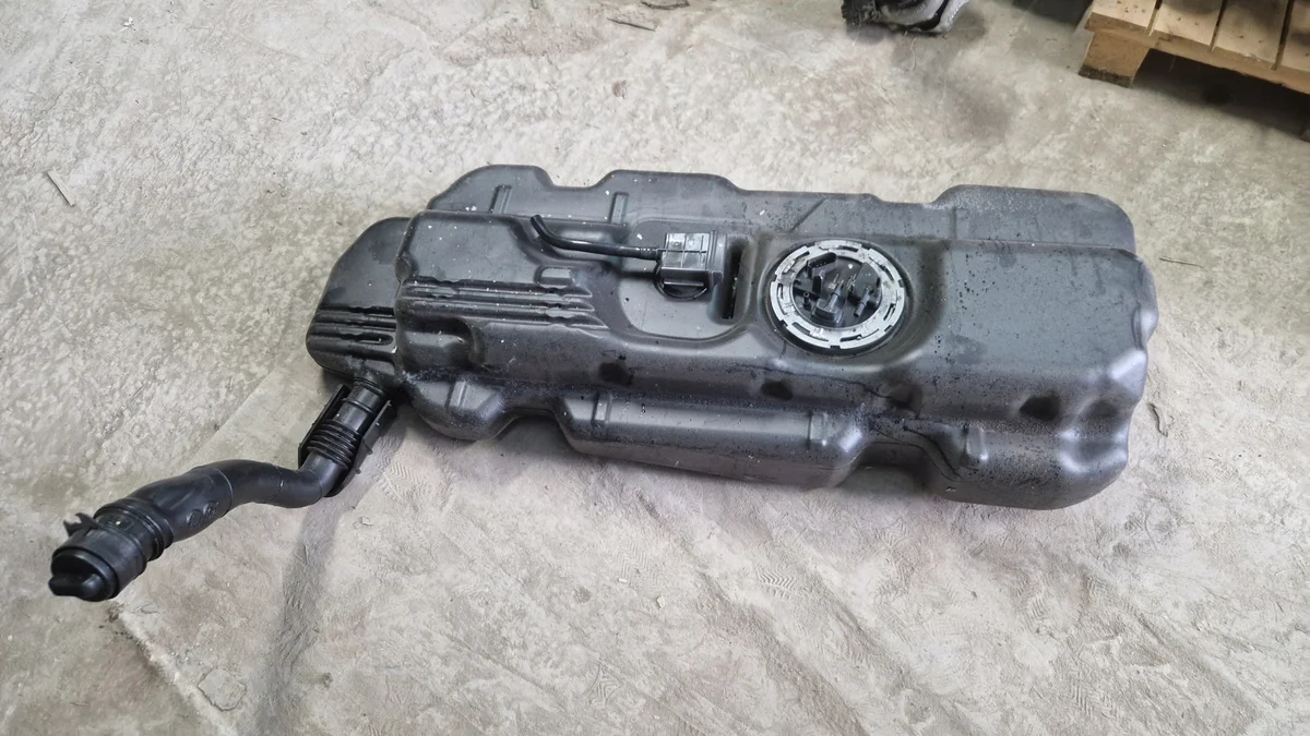 Réservoir carburant Pompe Mercedes Vito W447