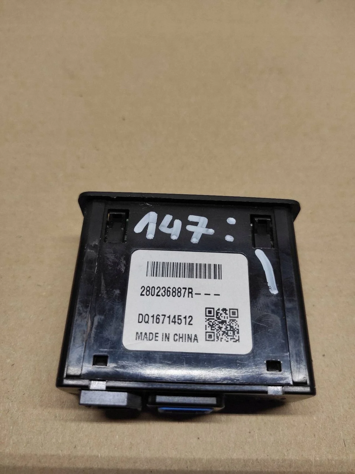 USB SD Socket Renault Megane IV 280236887R image 3
