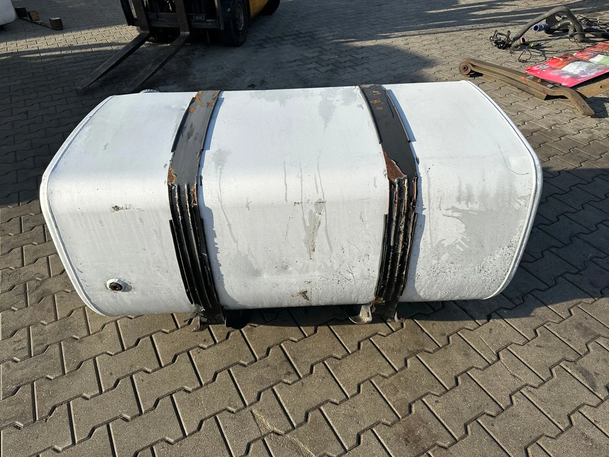 Polttoainesäiliö Volvo FH FM Renault DXI image 9