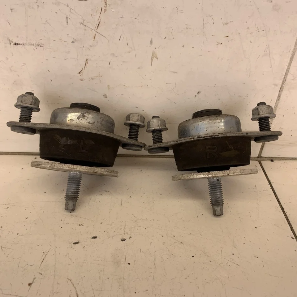 Jeep Wrangler JL Voorste Frame Bushing Rechts/Links