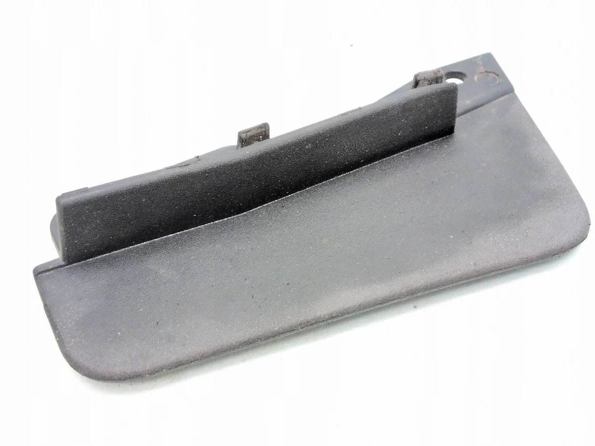 Polestar 2 2022 Paraspruzzi Posteriore OEM 32260658 thumbnail 1