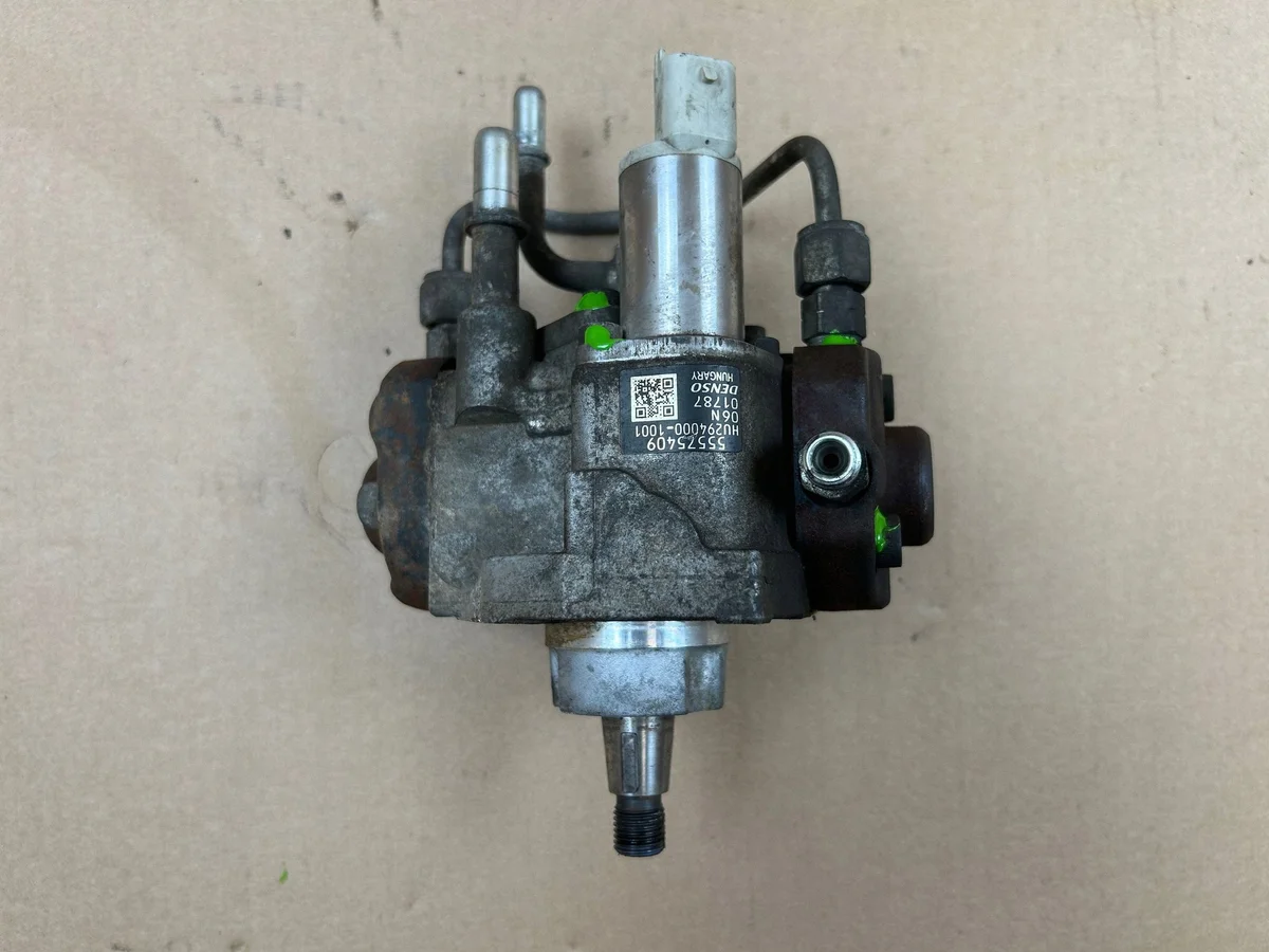 Opel OE 55575409 Injectiepomp