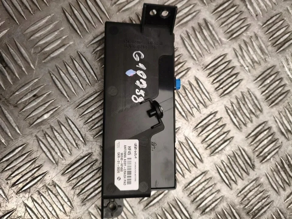 Hyundai Kona Modul Antenne 96240-HF450 image 3