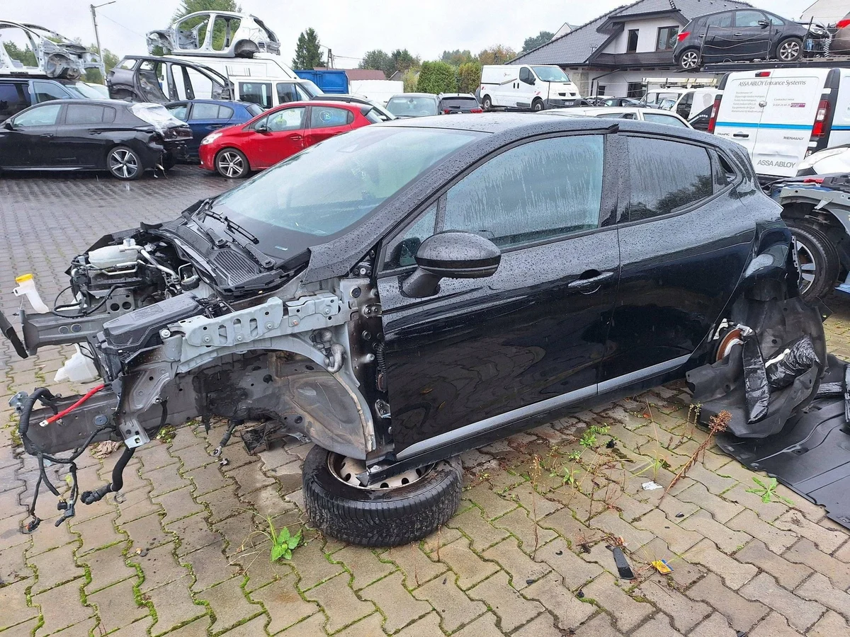 Rajoitus: Renault Clio V 2023 jarrupumppu image 7