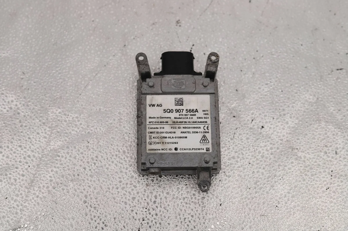 Módulo Audi A3 S3 8V BSM 5Q0907566A Usado