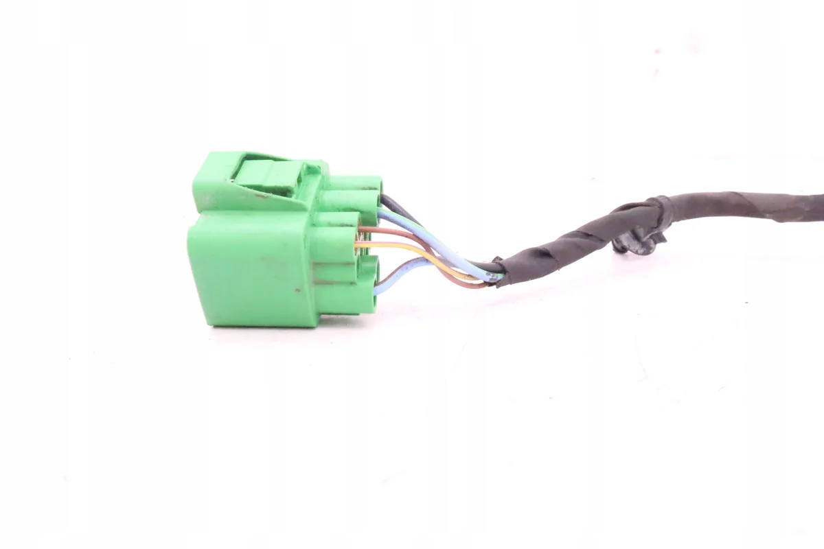 Volvo XC60 II Full LED Strömkontakt 5-pin image 3