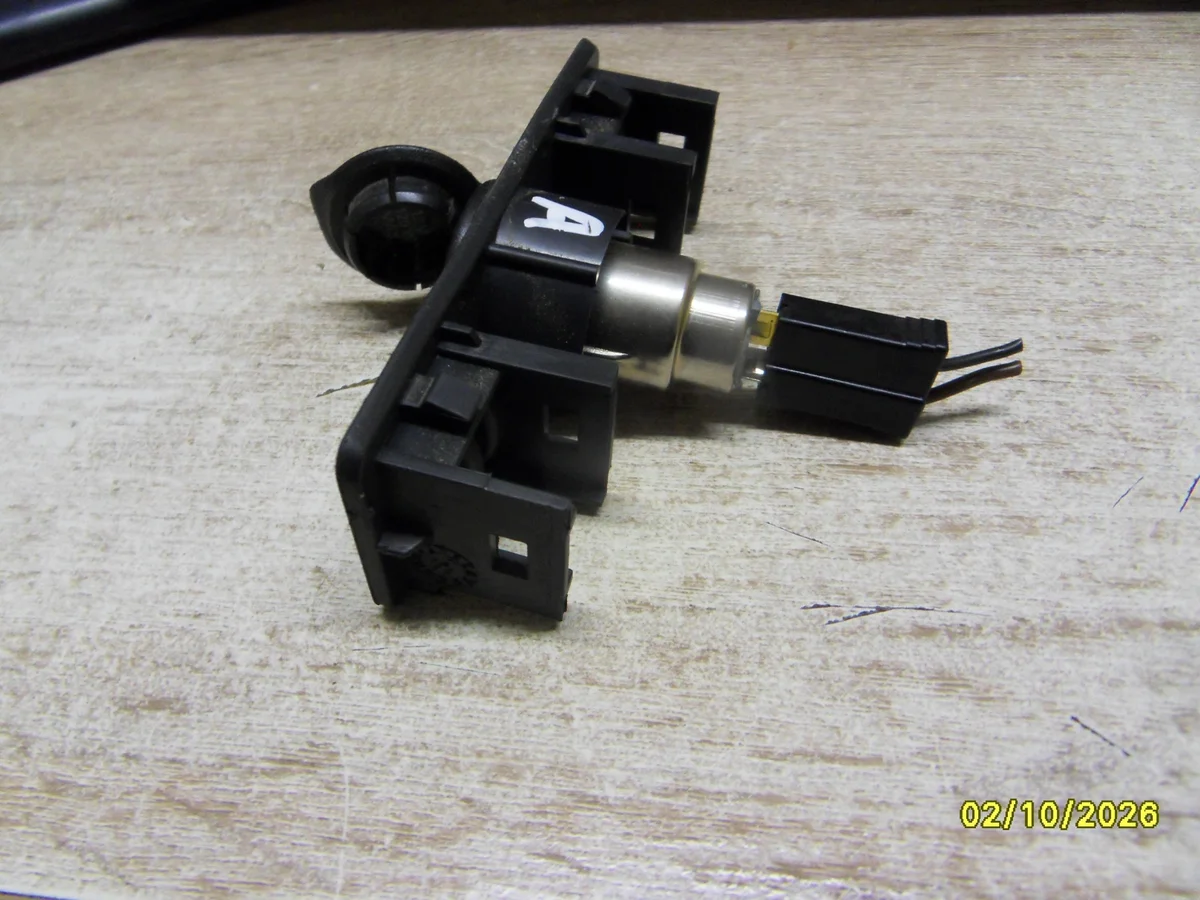 Tomada de isqueiro Opel Corsa C Combo 13114080 image 7