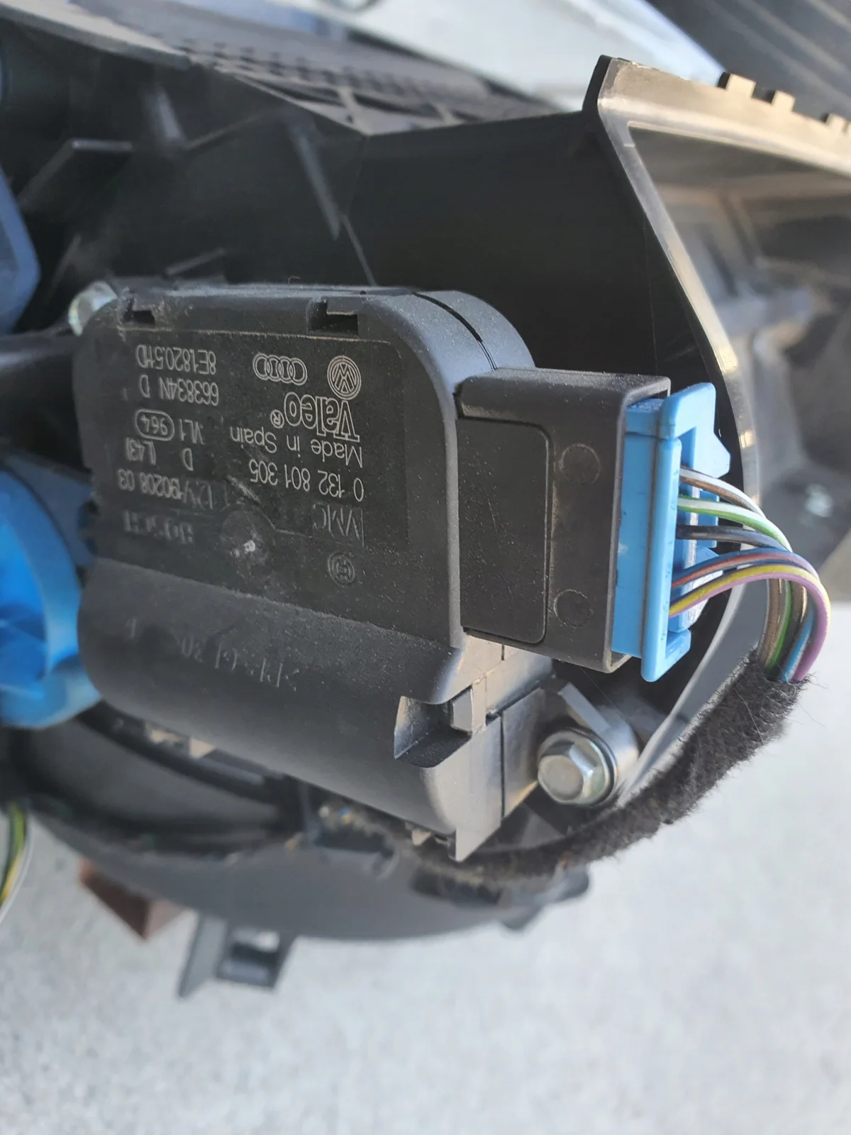 Audi A4 B6 Stellmotor Heizung Klappen image 4