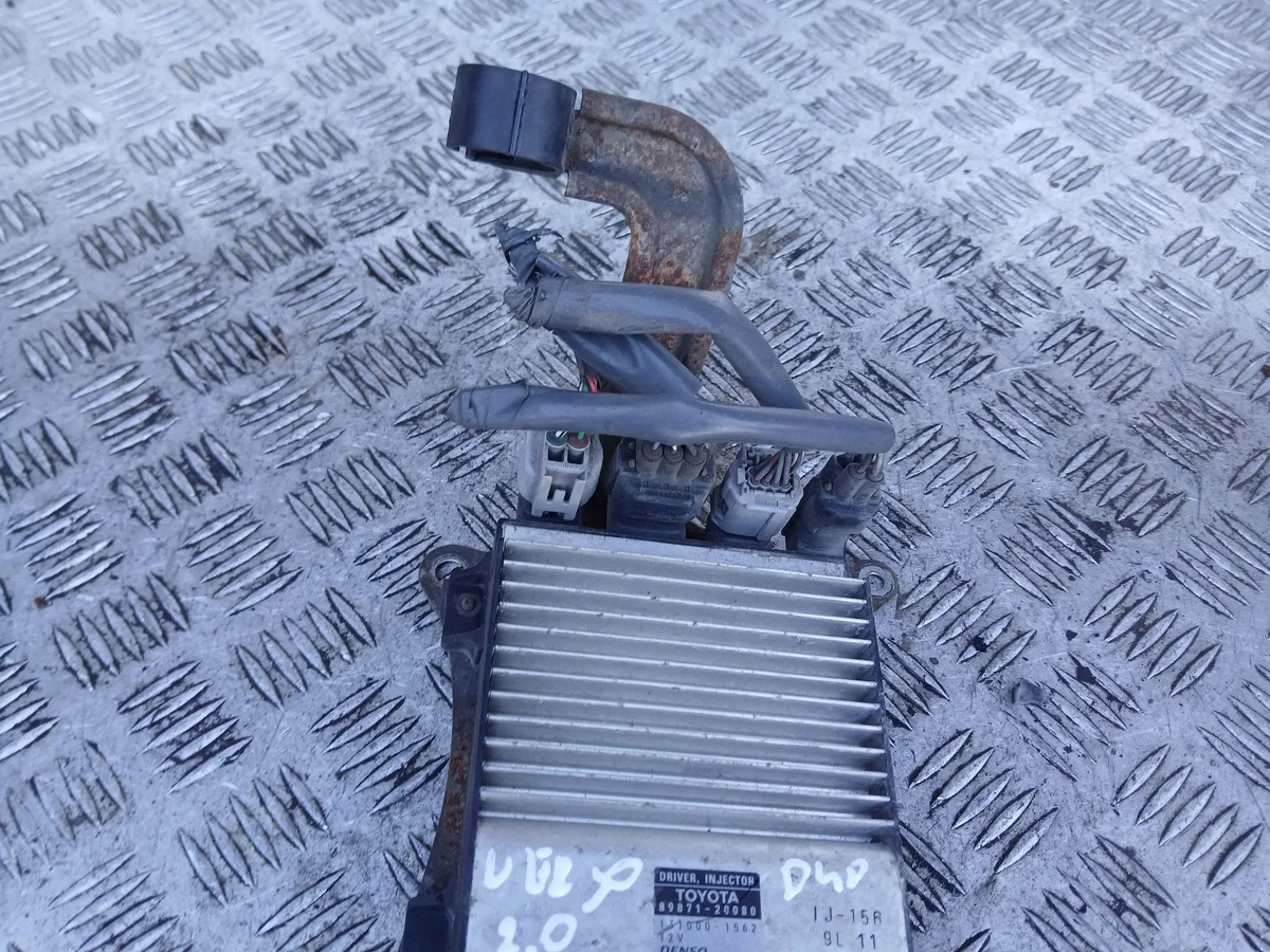 Toyota Verso Injection Control Module 8987120080 image 4