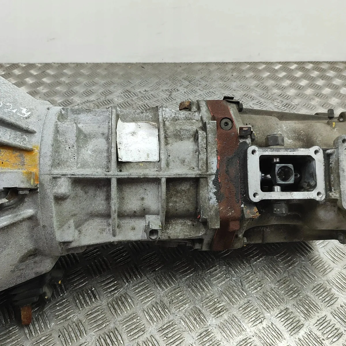 Toyota Hilux Getriebe 33030-3G120 image 5