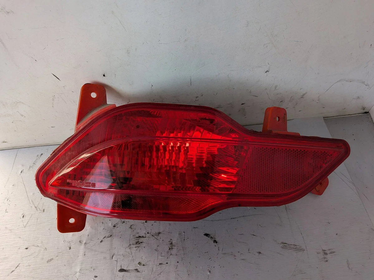 Opel Mokka X Rückleuchte Nebel E1324558 image 2