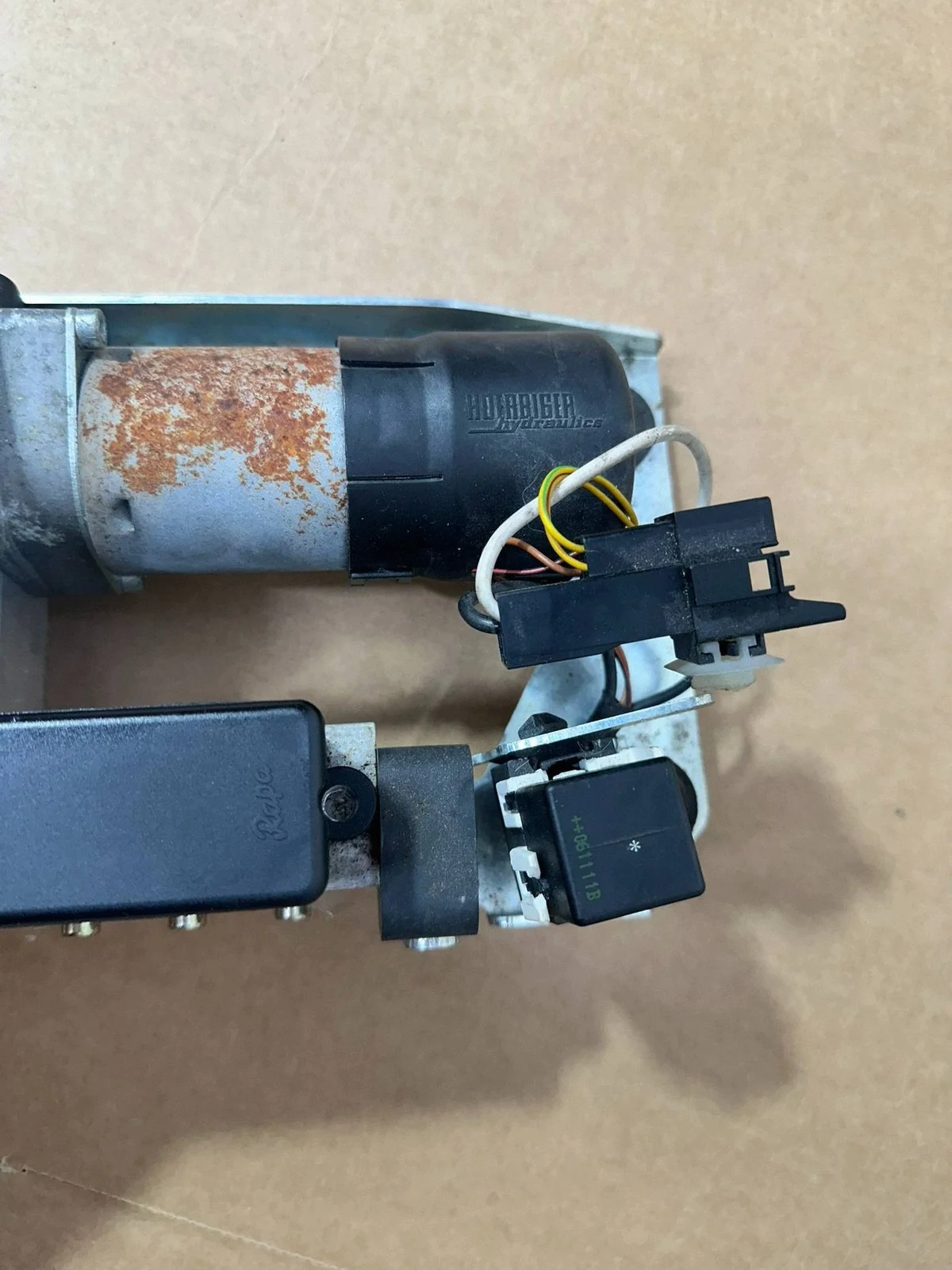 Bomba techo Mercedes SL R230 A2308000030 image 8