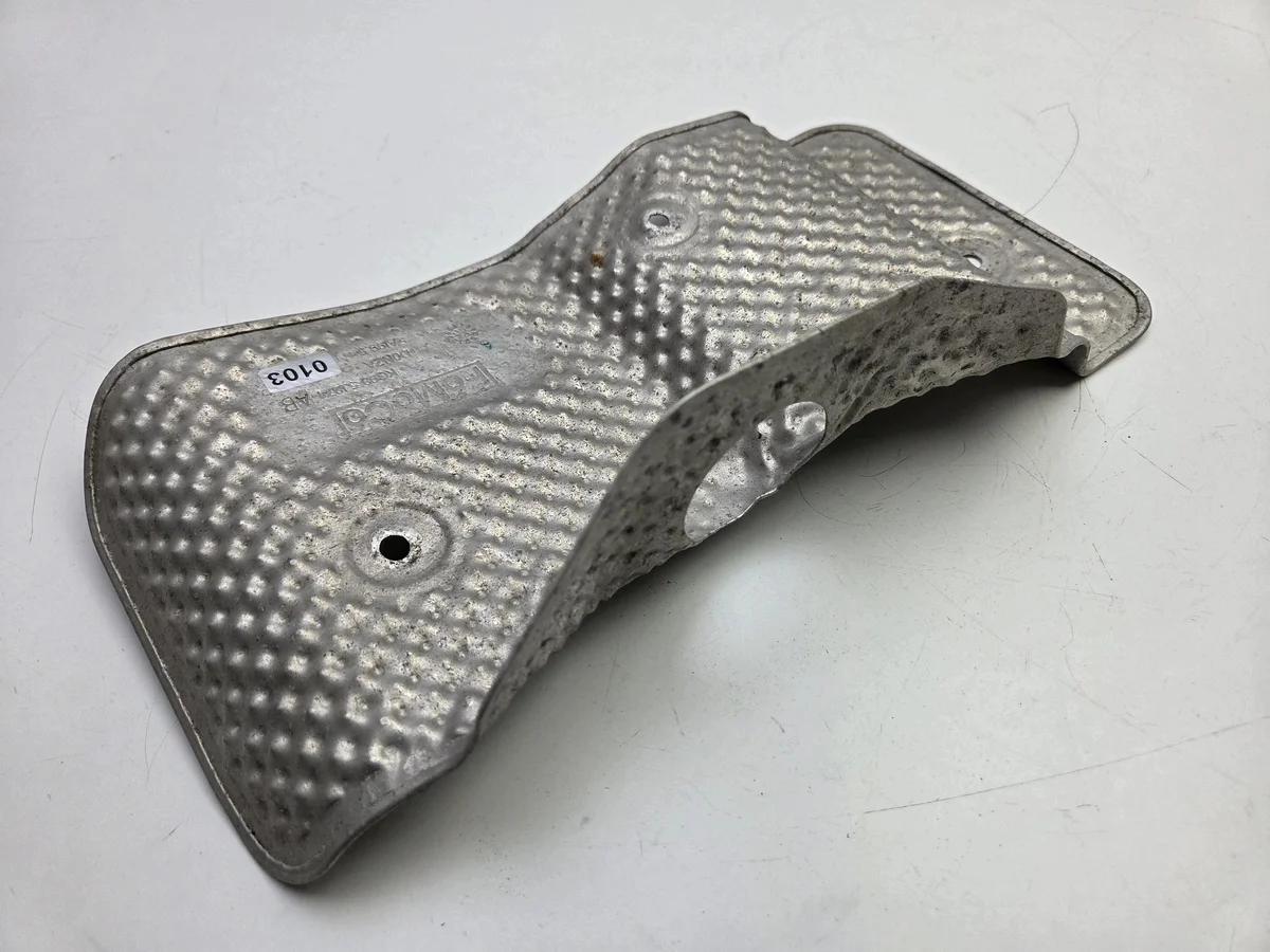 Cobertura AdBlue Ford Mondeo MK5 KG93-5J274-AB image 3
