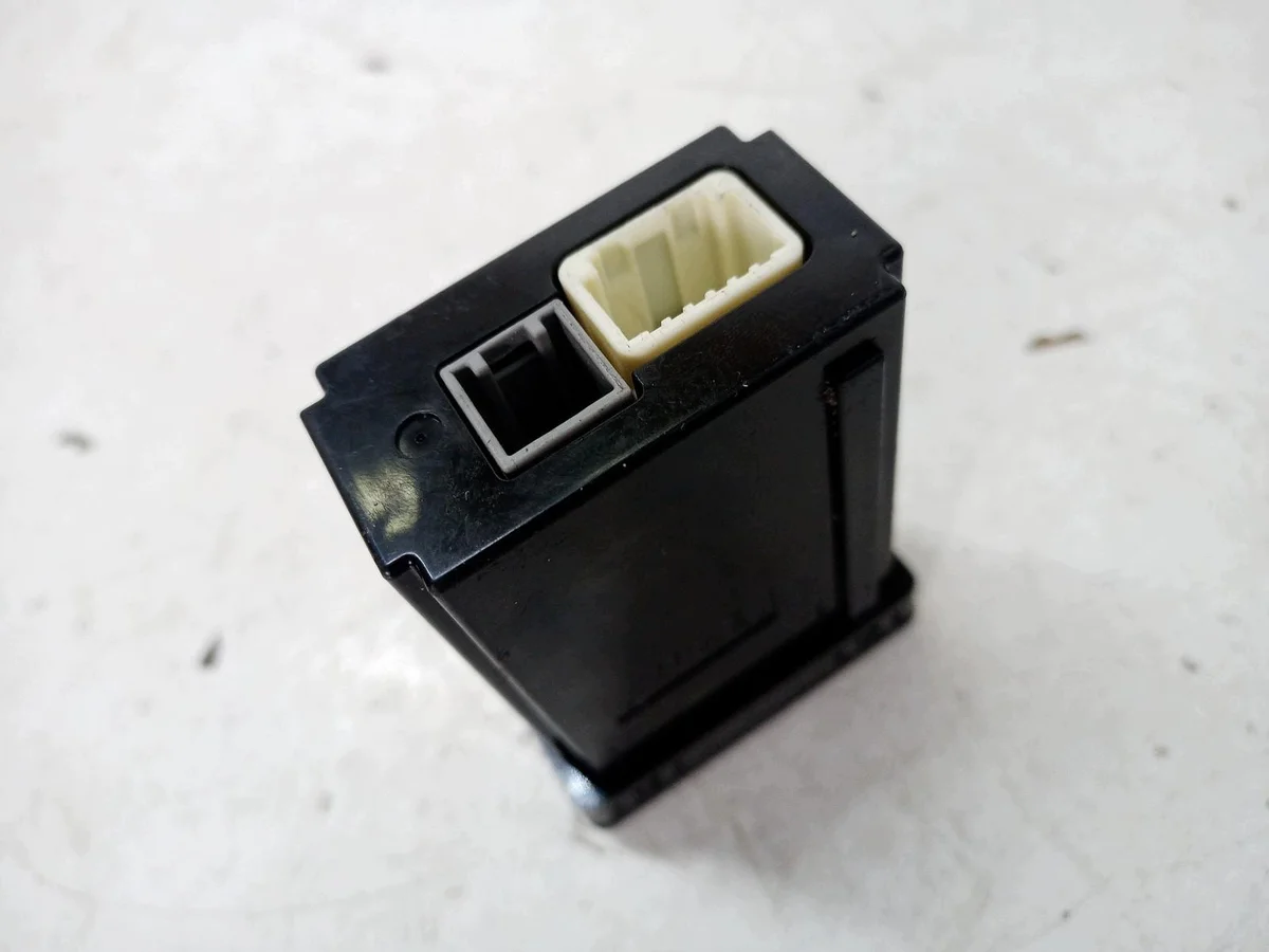 Prise USB AUX Lexus RX IV 450 86190-78010