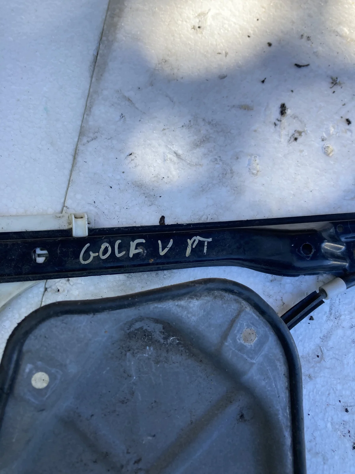 Lève-vitre manuel droit arrière VW Golf V WNW23154X image 3