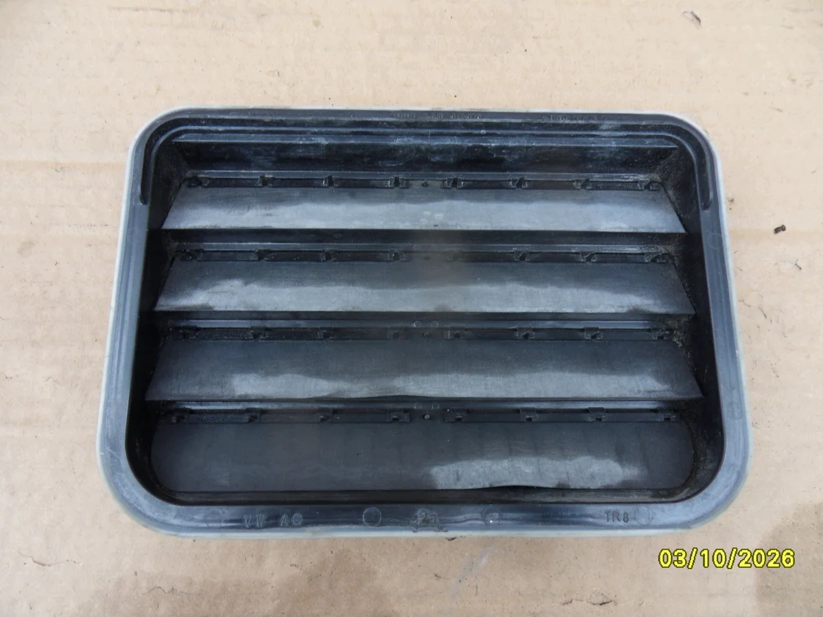 Rejilla ventilación trasera Skoda Octavia III 7PP819181A