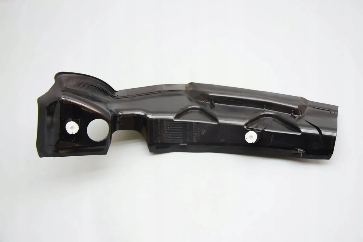 Ramka lampy tylnej BMW X5 G05 image 8