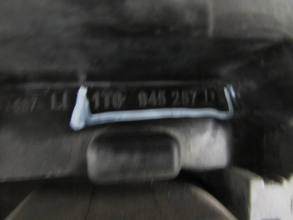 Achterlicht links VW Touran I 03-06 KBI64722 image 4