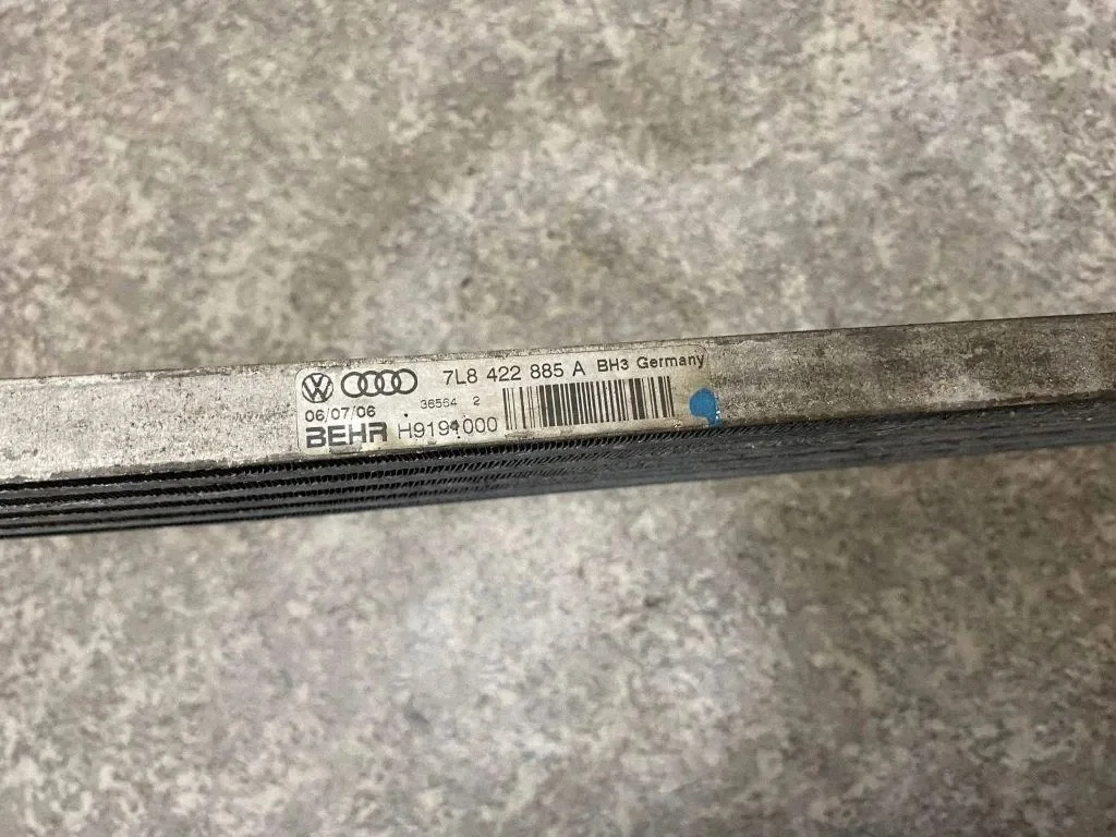 Radiatore servosterzo VW Touareg 7L8422885A image 8