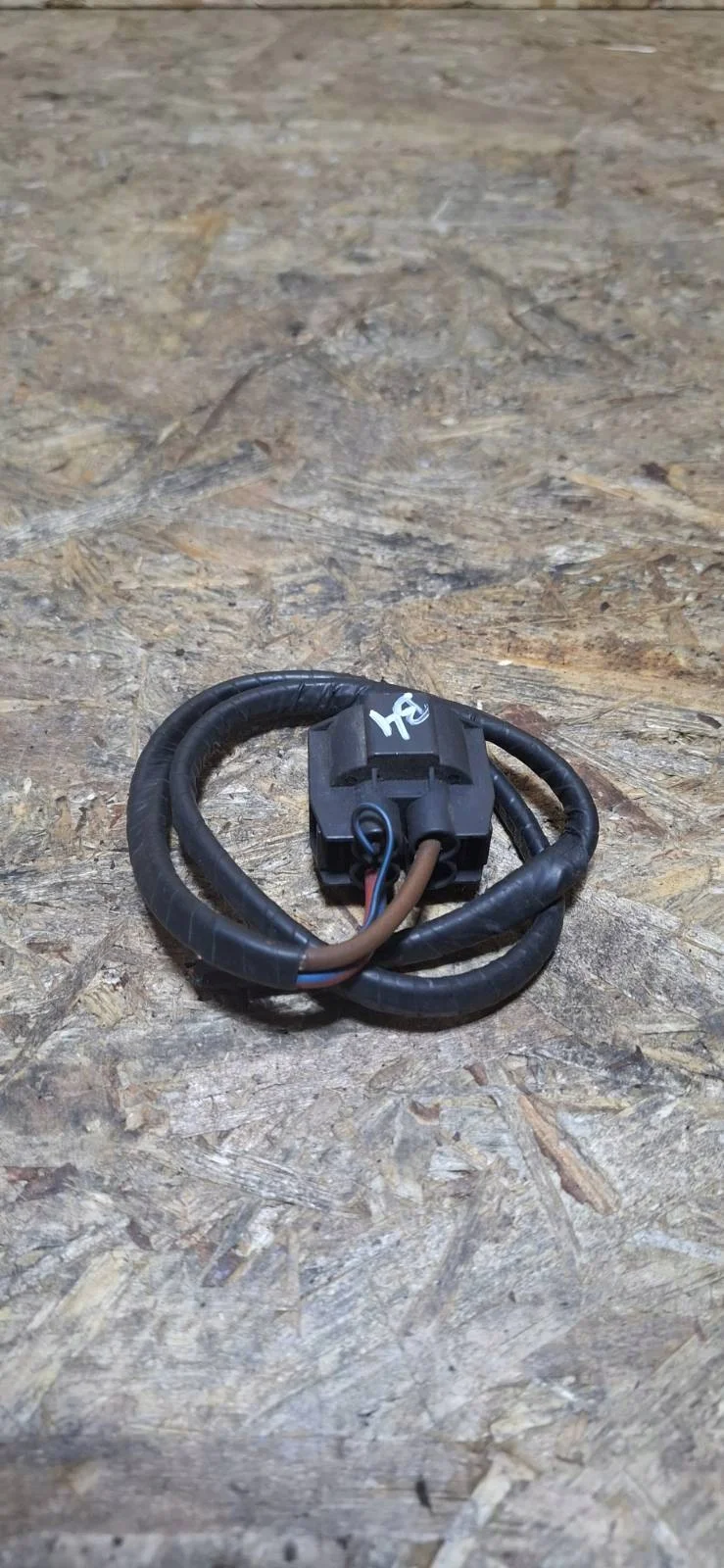 BMW 8380376 Connector Plug - Used image 4