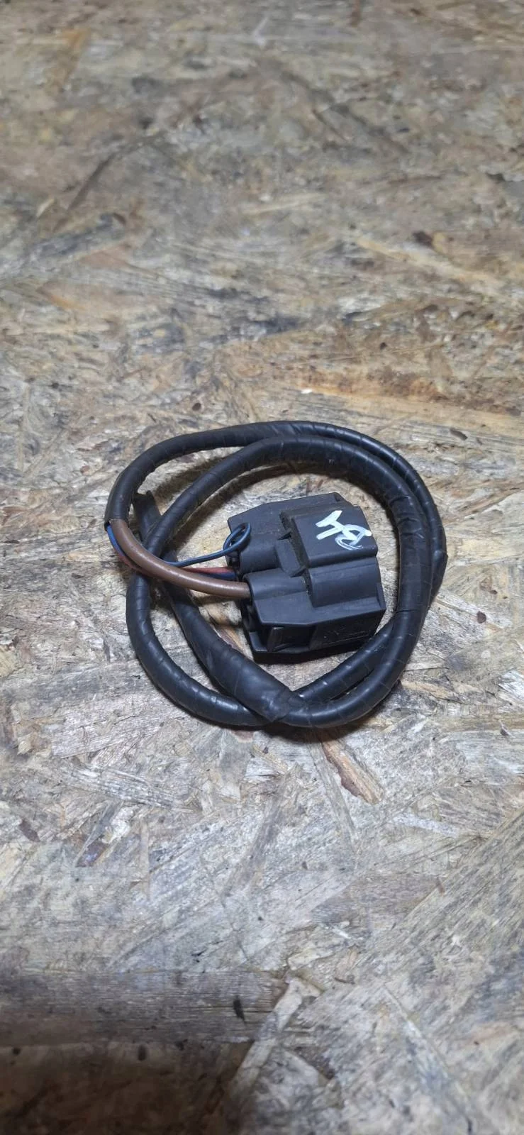 BMW 8380376 Connector Plug - Used image 5