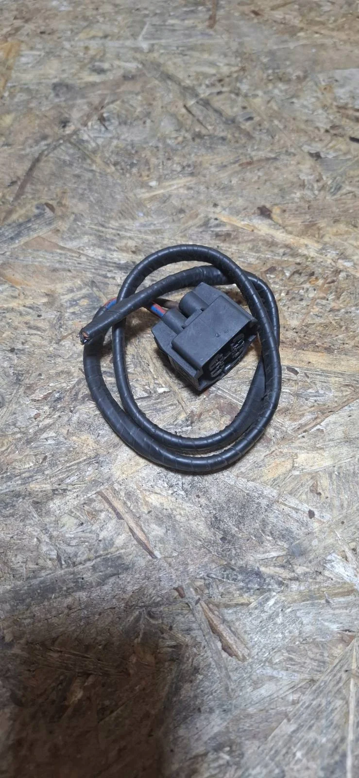 BMW 8380376 Connector Plug - Used image 6