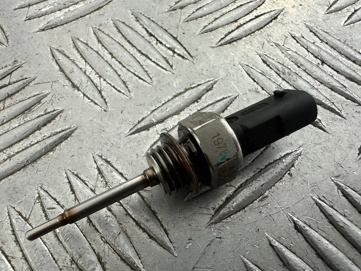 Temperatuursensor Skoda Octavia 2.0 TDI 03N906081D thumbnail 7