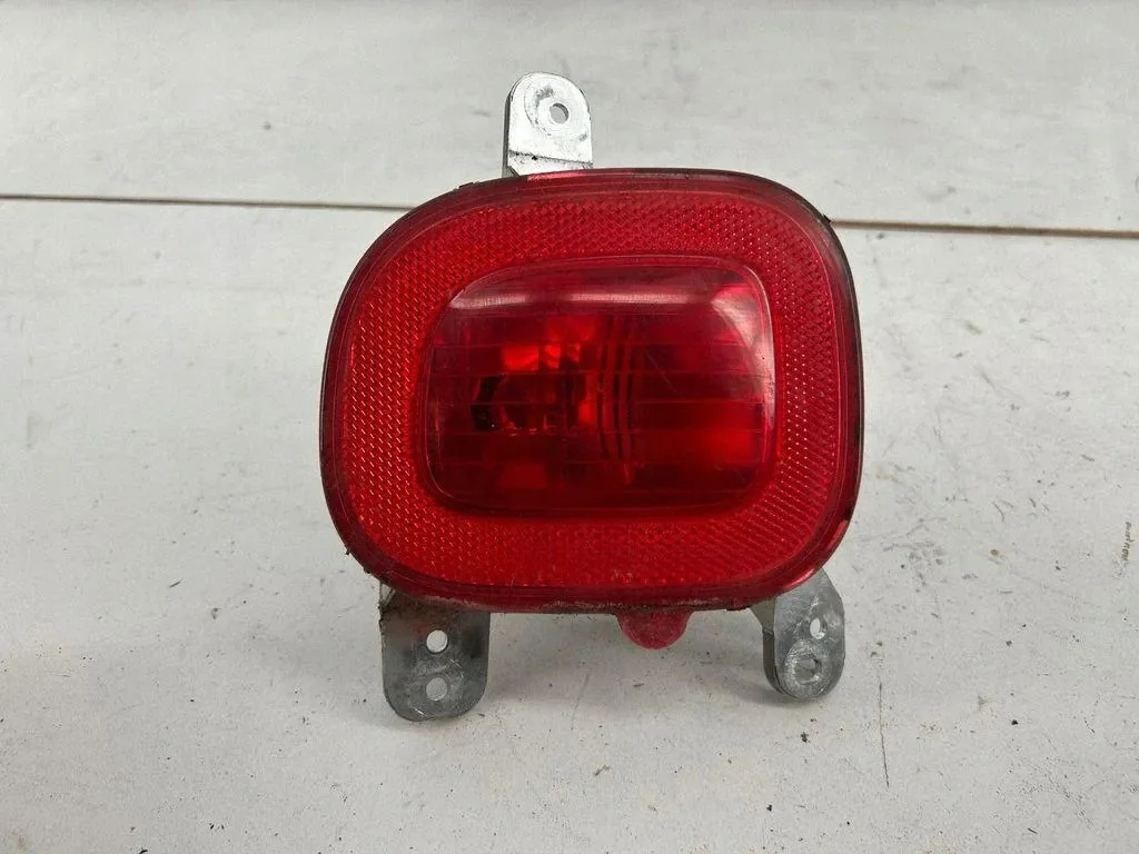 Farol Nevoeiro Traseiro Jeep Renegade Direito