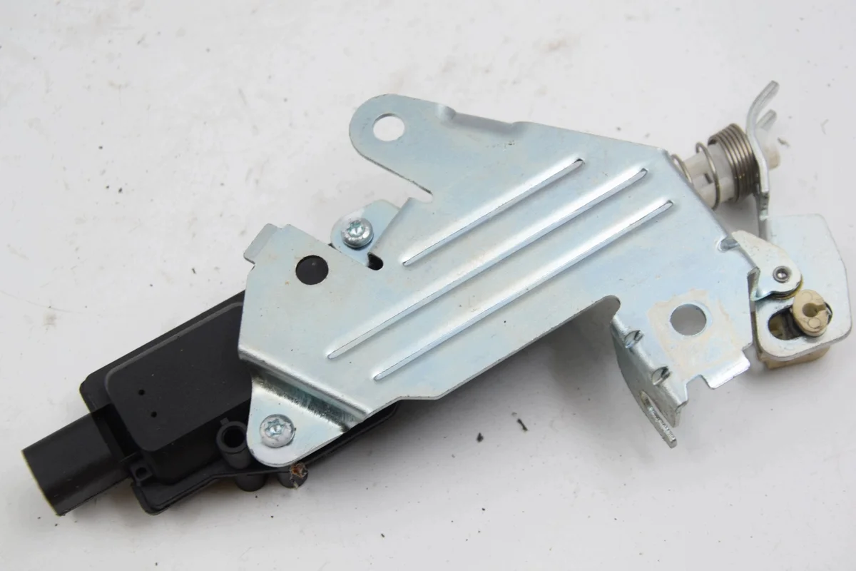 Central Locking Actuator Tailgate Ford Fiesta Mk6 2S6T-432A98-AF
