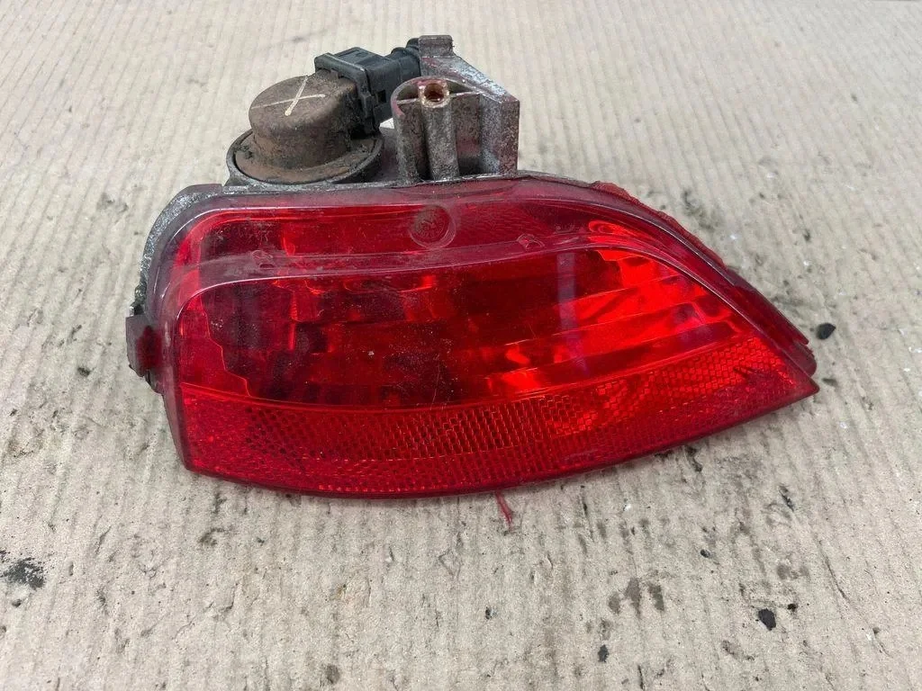 Renault Captur Lámpara Trasera 265800007R