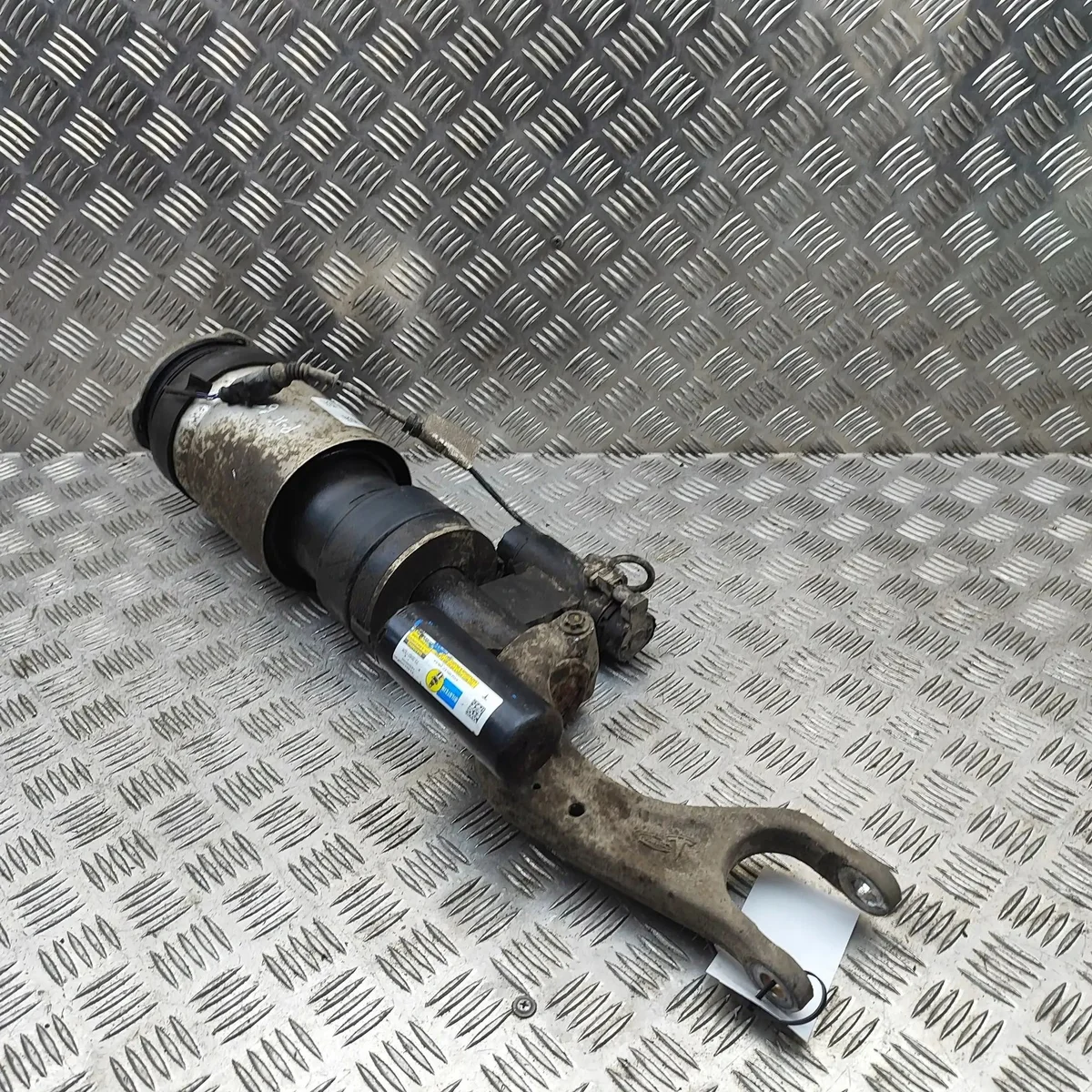 Stoßdämpfer vorne links W309250007 Tesla Model X image 3