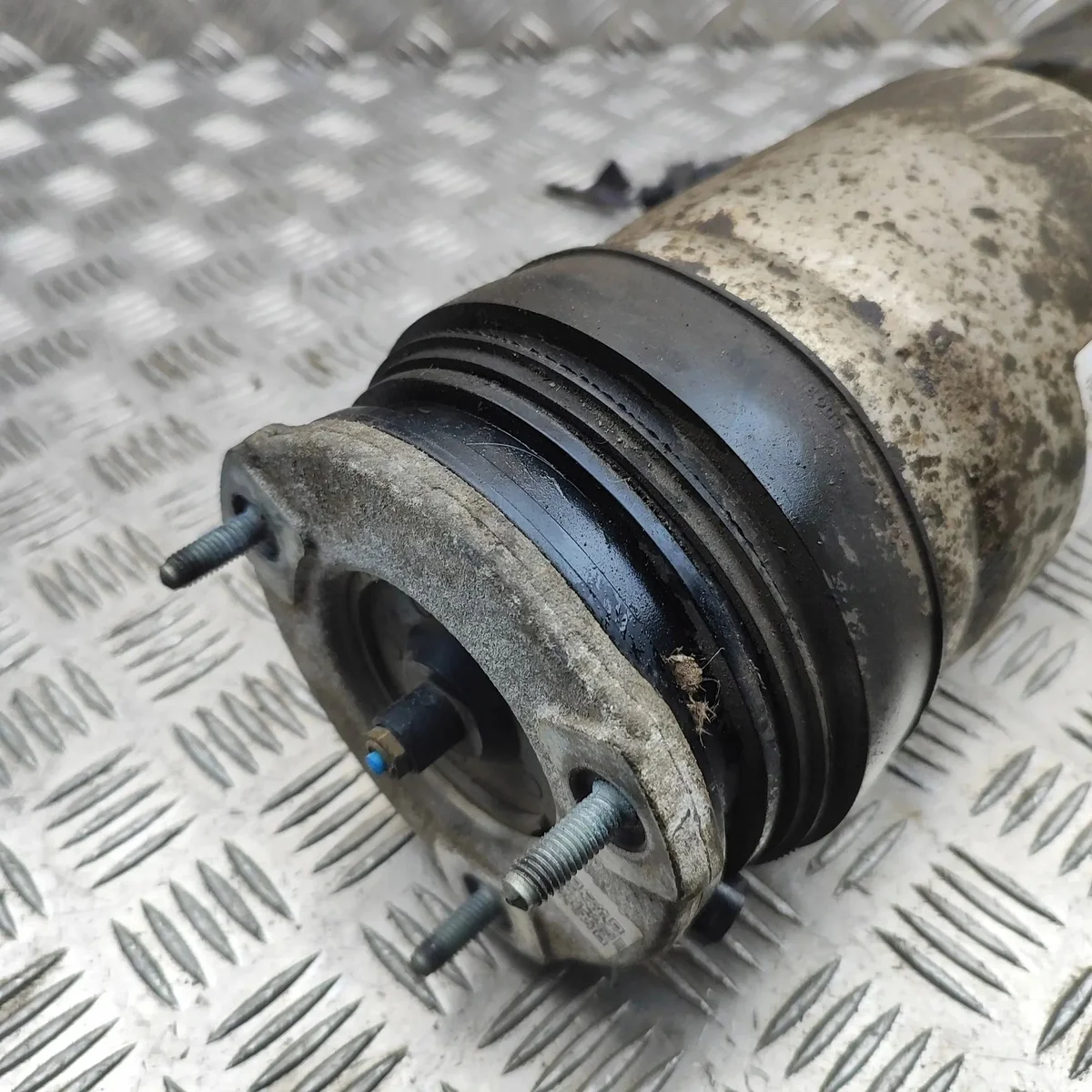 Stoßdämpfer vorne links W309250007 Tesla Model X image 5