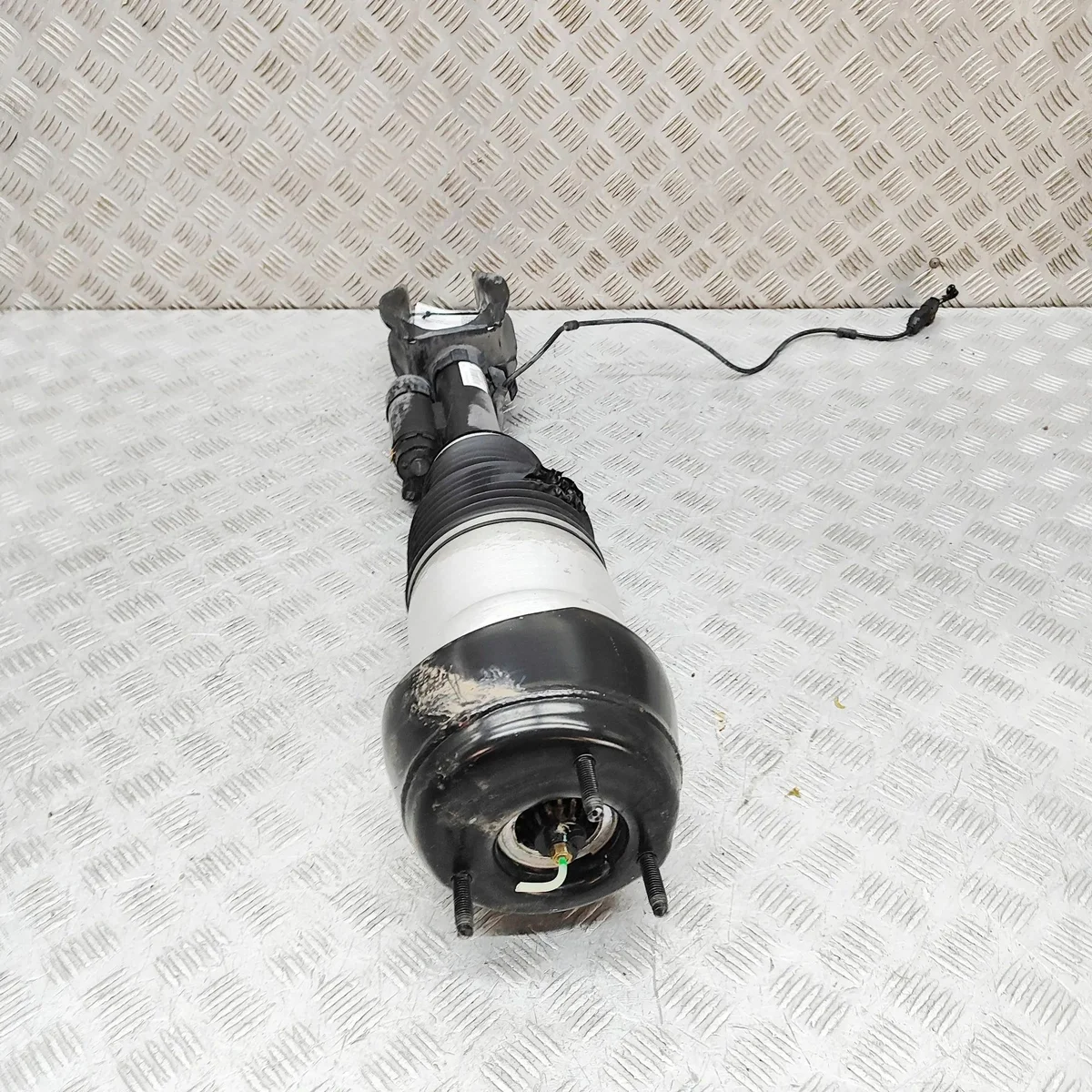 Luftfederbein vorne links Mercedes-Benz A1663234900
