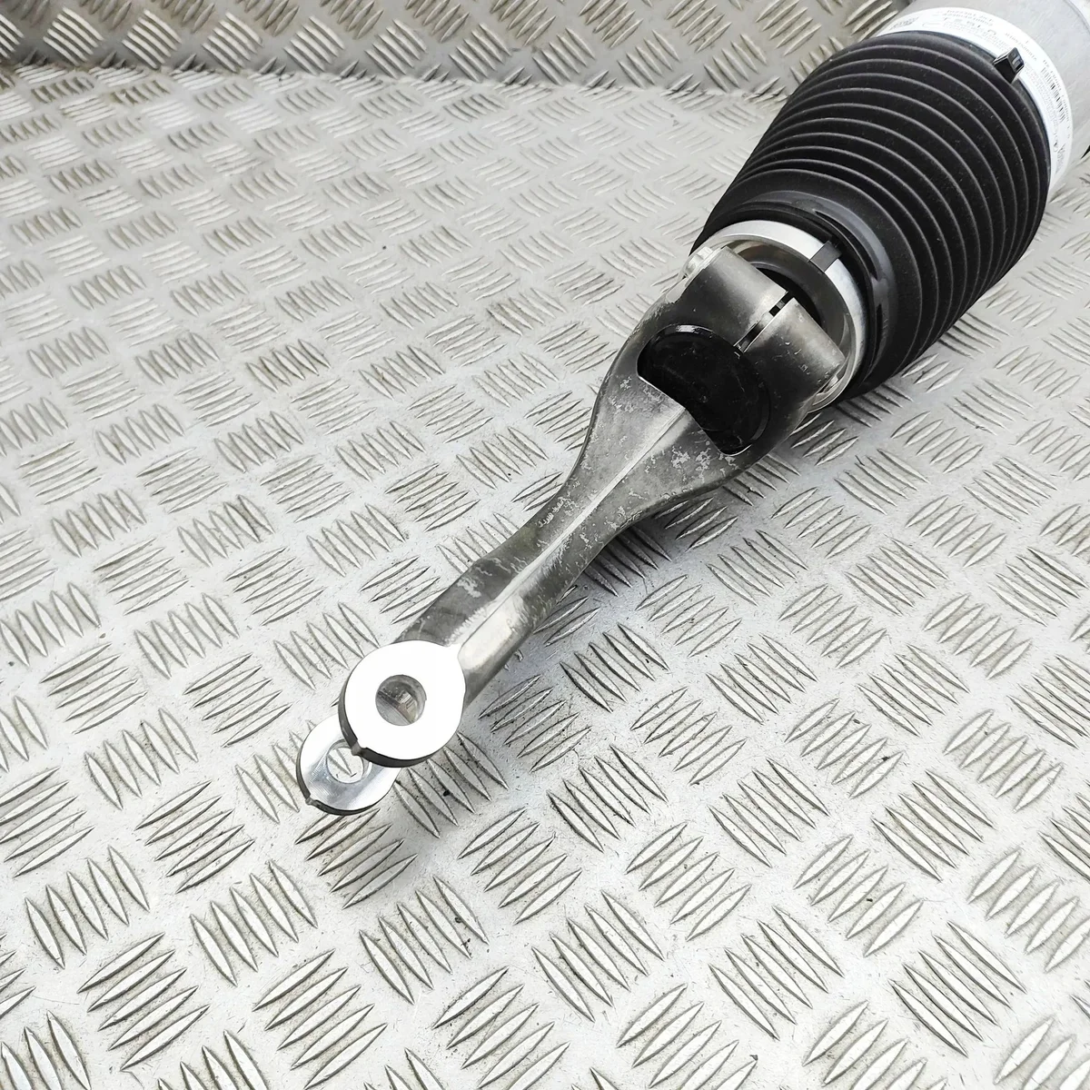 Luftfederbein vorne links Tesla Model X 1027361-25-E image 4