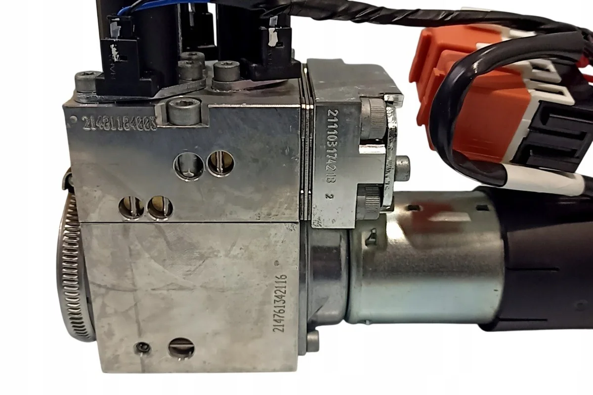 BMW M4 Cabrio Dachhydraulikpumpe OEM 5A05E18 image 4