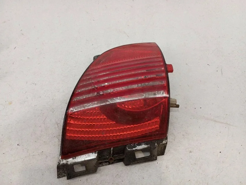Feu antibrouillard Peugeot 508 RXH gauche arrière