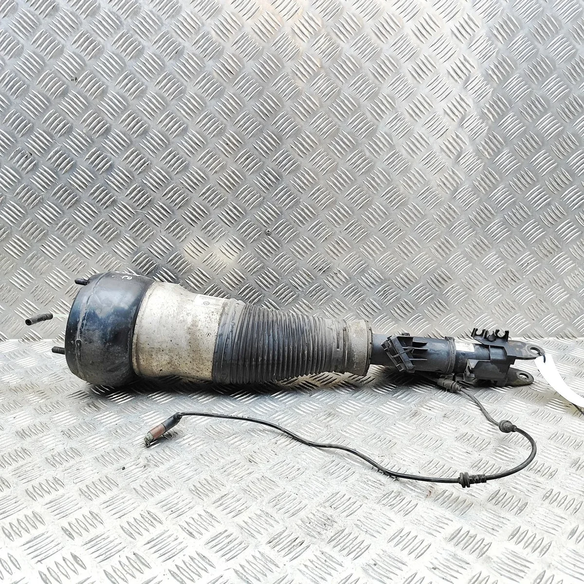 Schokdemper Rechts Voor Mercedes W222 A2223202000