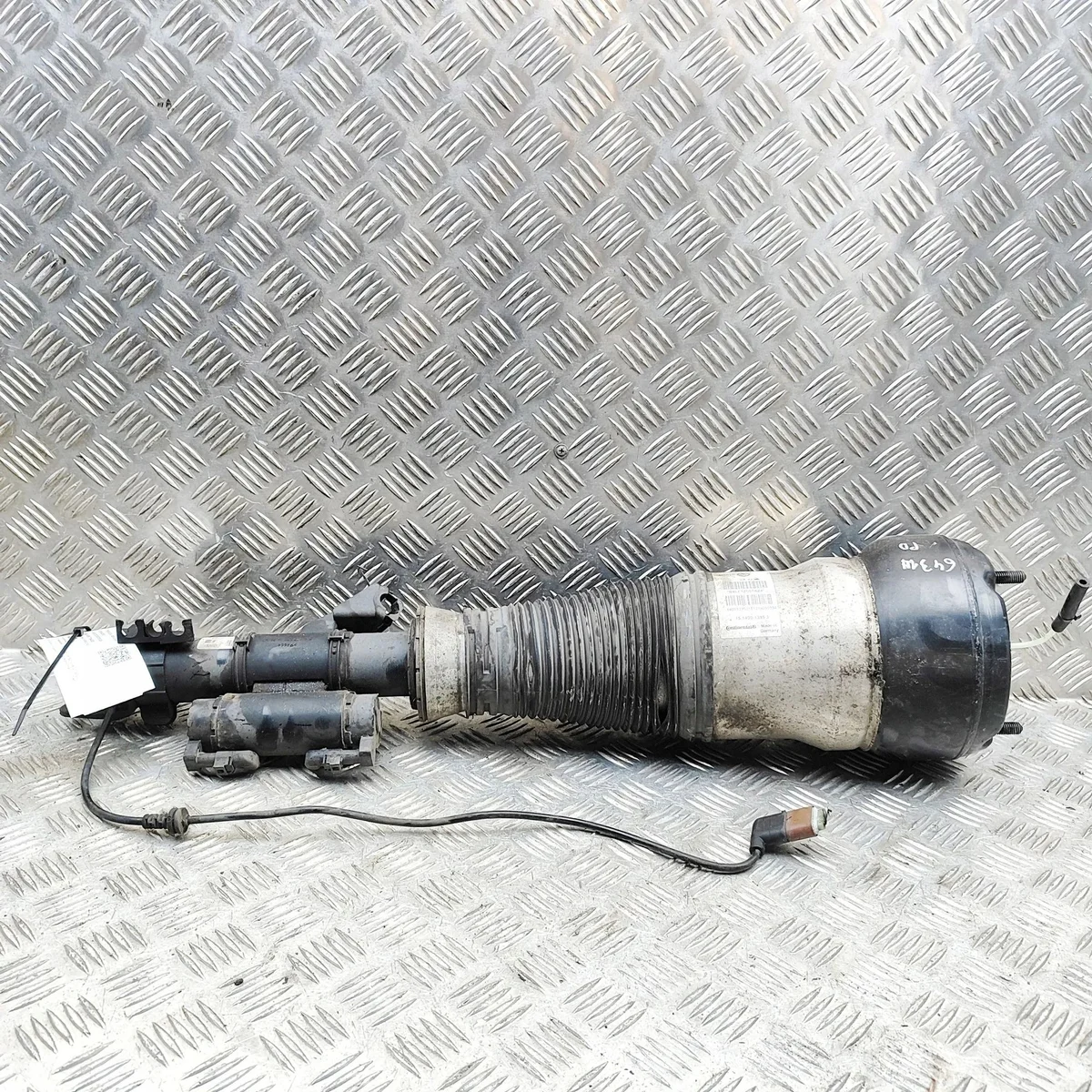 Luftfederbein vorne rechts Mercedes W222 A2223202000 image 5