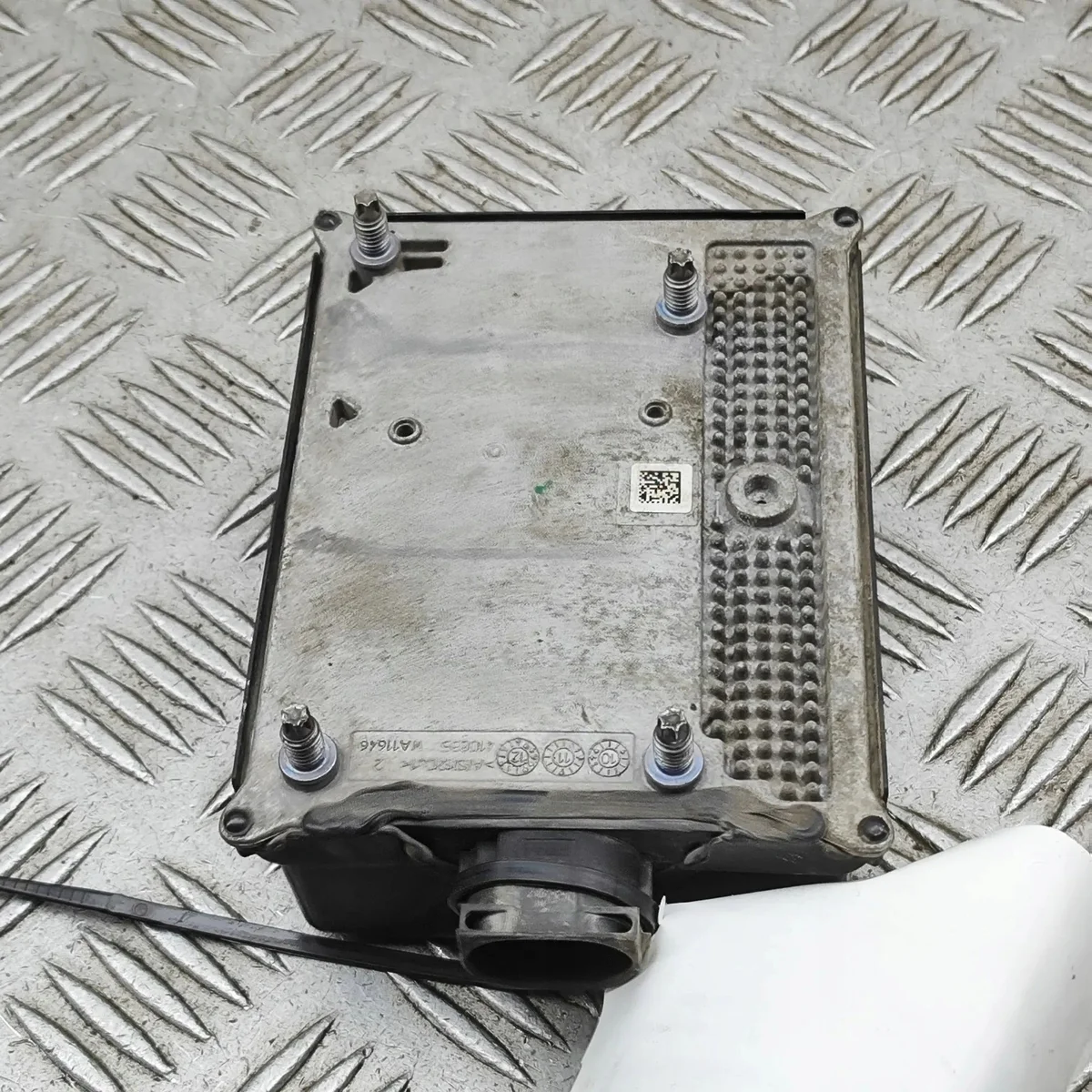 Mercedes S W222 Radar Sensor A2229014300 thumbnail 4