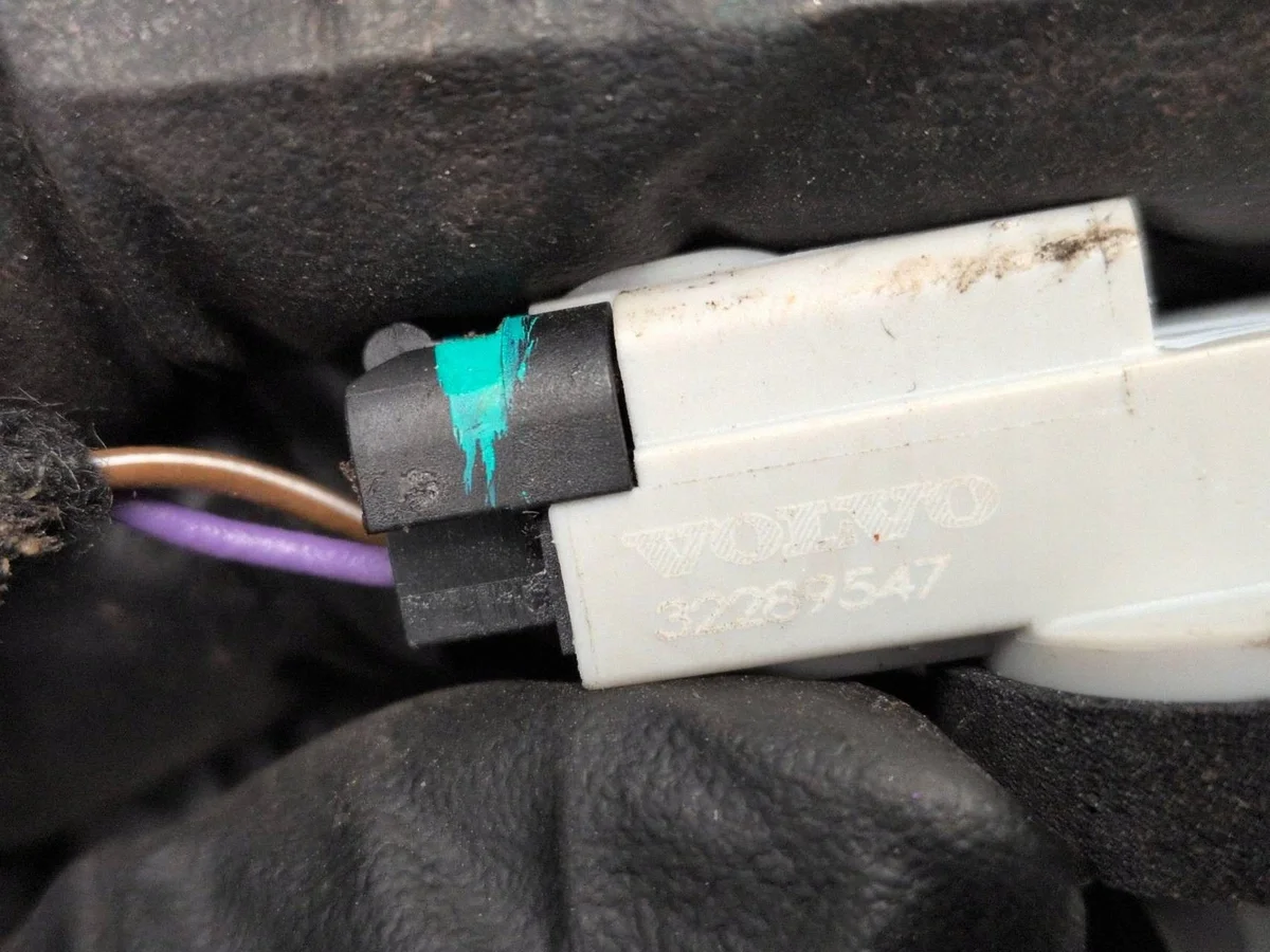 Interior Temperature Sensor Polestar 32289547 image 4