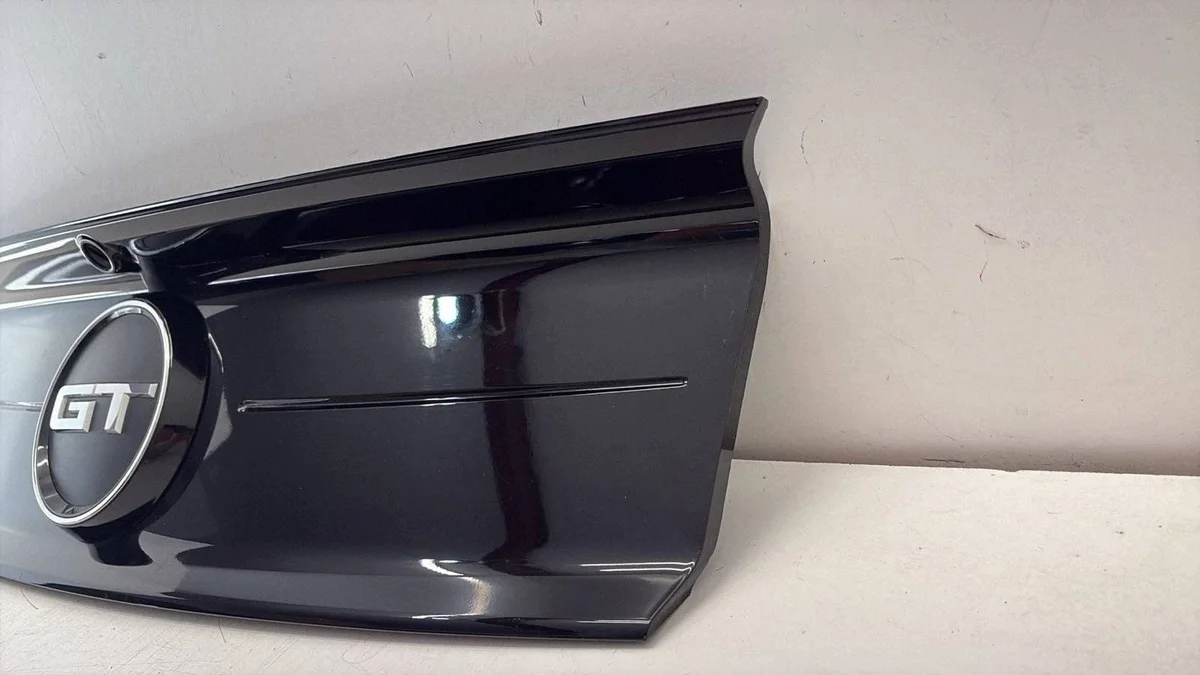 Ford Mustang VI GT - Blason coffre image 3