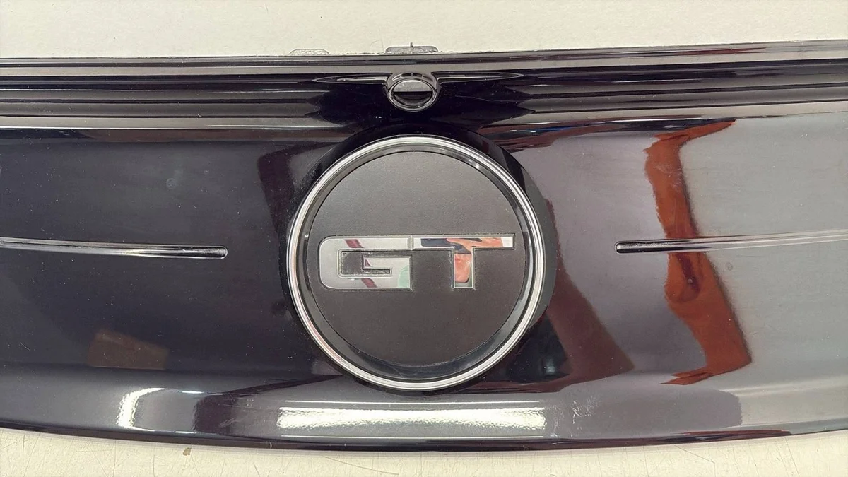 Ford Mustang VI GT - Blason coffre image 4