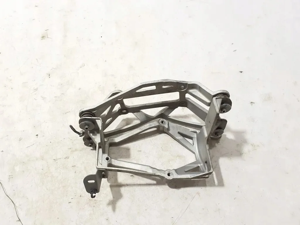 Suporte Compressor AC Polestar 2 (P) 32352687
