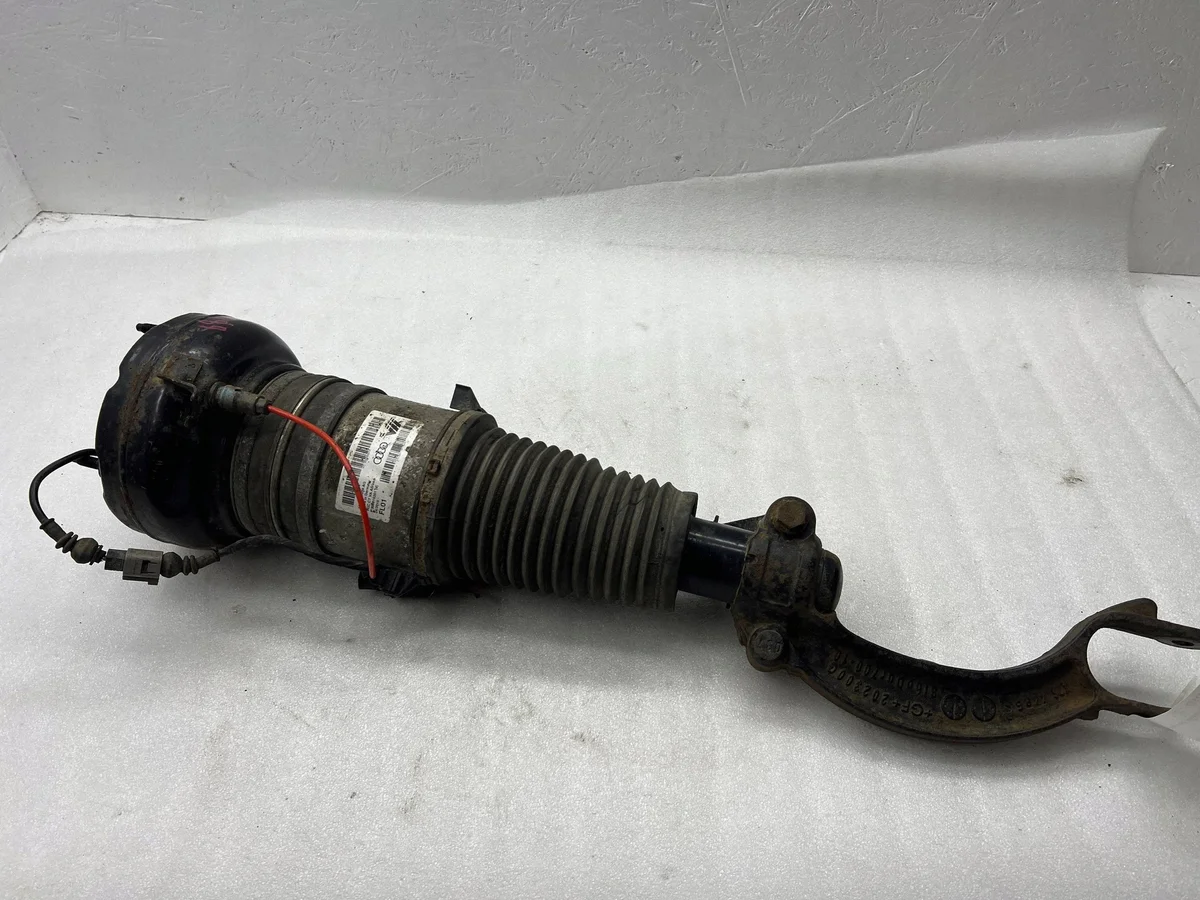 Audi A6 C7 ilmajousitus 4G0616039AG