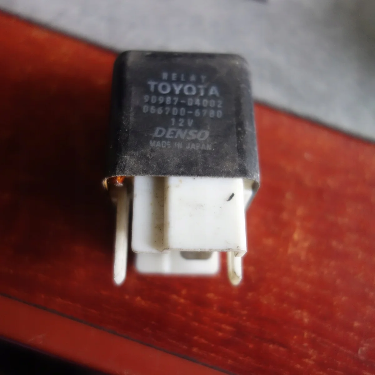 Rele 90987-04002 Toyota Käytetty