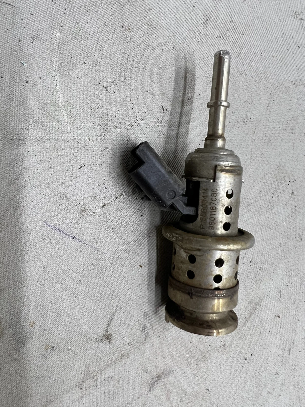 Citroen/Peugeot/Toyota/Opel AdBlue Injector 9801187080