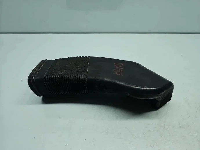 Rura dolotu powietrza VW Passat B5 8D0129617E