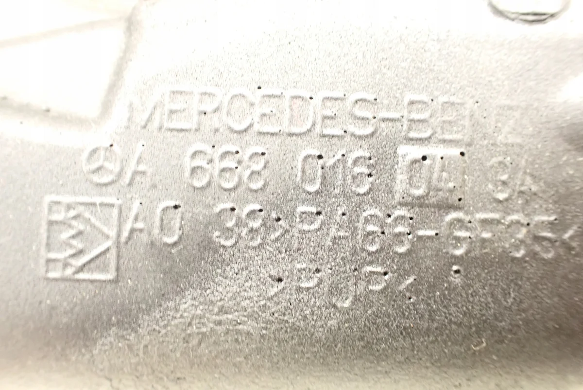 Påfyllningsrör olja Mercedes A-klass W168 1.7 CDI 6680160434 image 3
