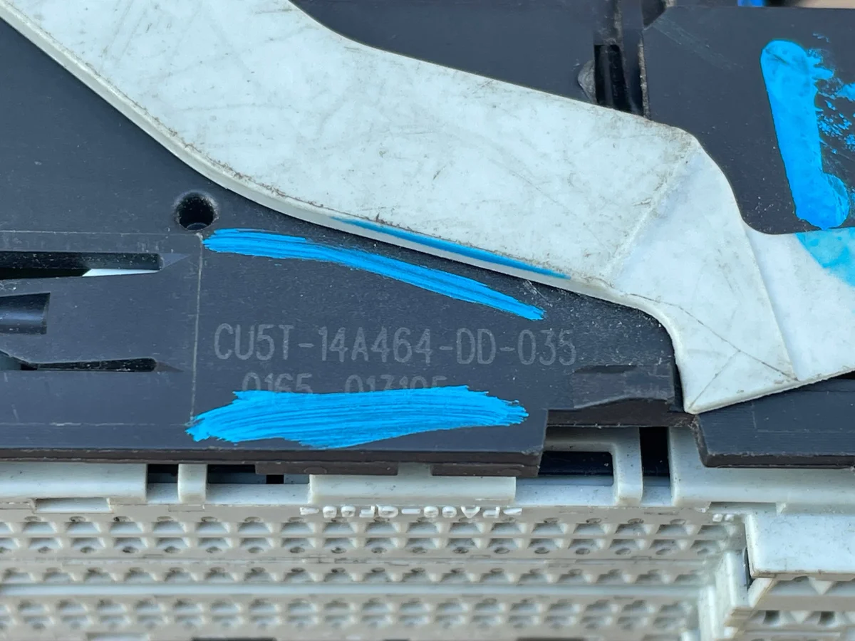 Ford Focus MK3 1.0 EcoBoost Computer Plug image 8